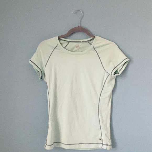 Light Blue Short Sleeve Workout M - Picture 5 of 5